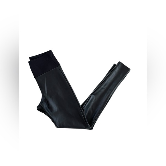 Assets Spanx Faux Leather Leggings NWOT S Leatherlike Pants - Picture 2 of 6